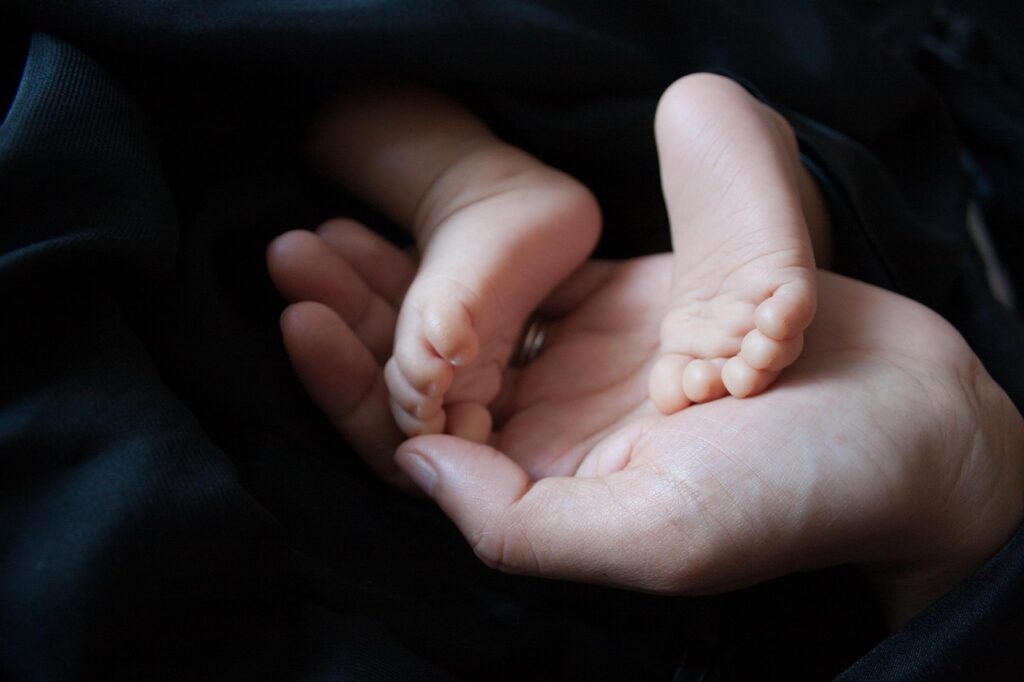 子供の足が臭い原因と対策は何ですか？