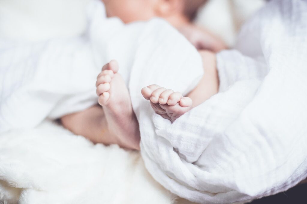 部屋の足の臭いを匂い消すための効果的な方法は？